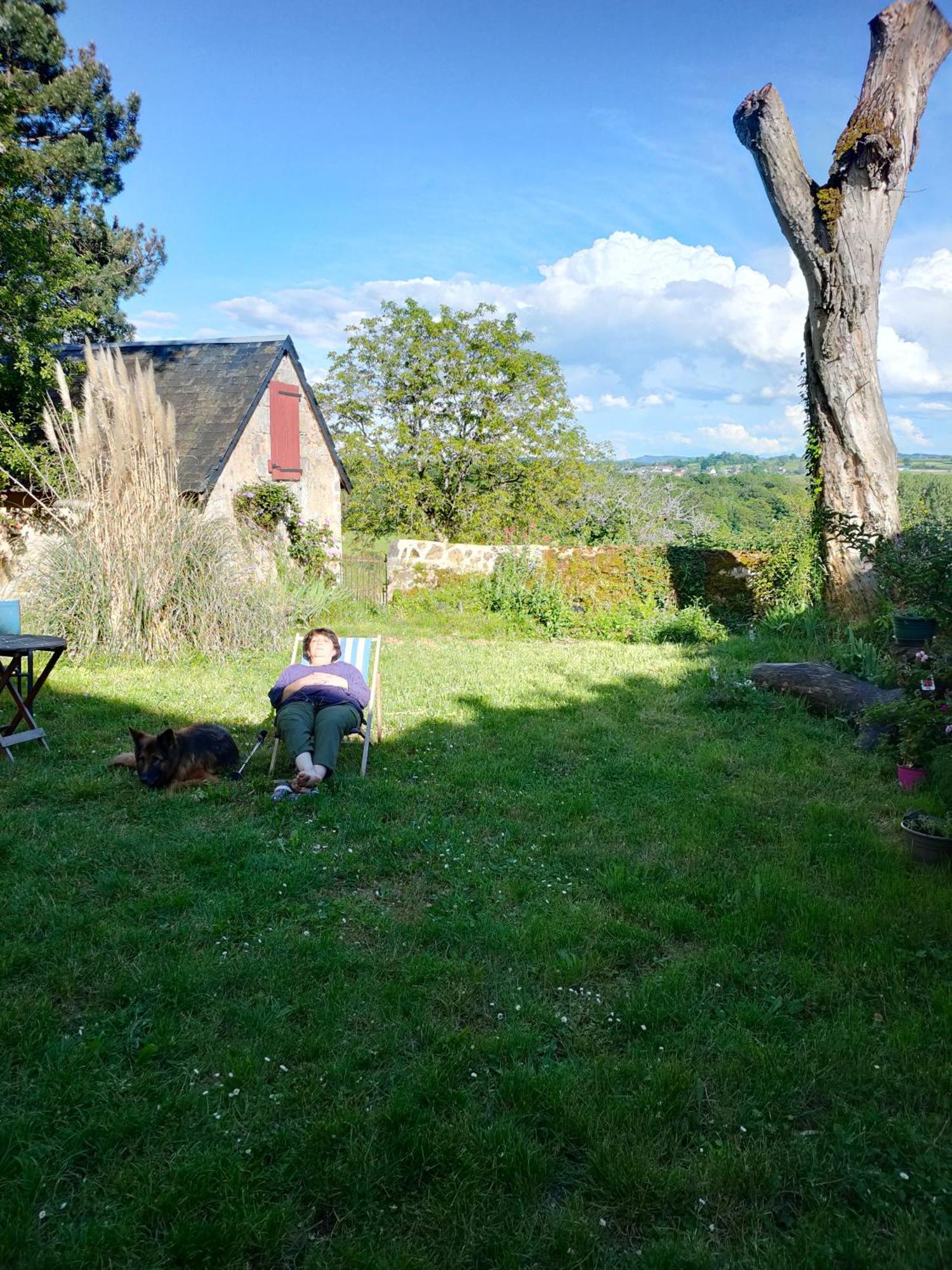 Bed and Breakfast La Ferme Des Douceurs Cervon Exteriér fotografie